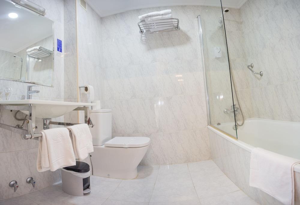 Hotel Yerri Estella Bagian luar foto
