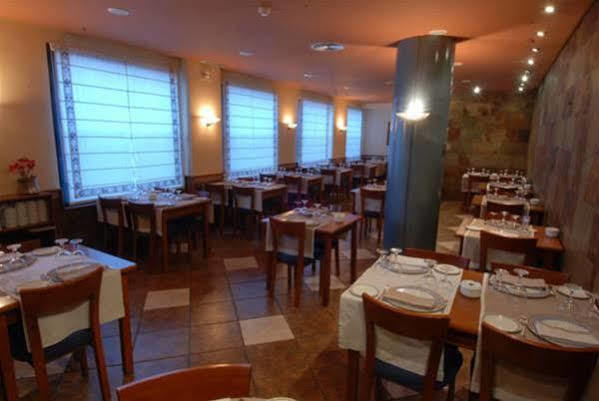 Hotel Yerri Estella Bagian luar foto